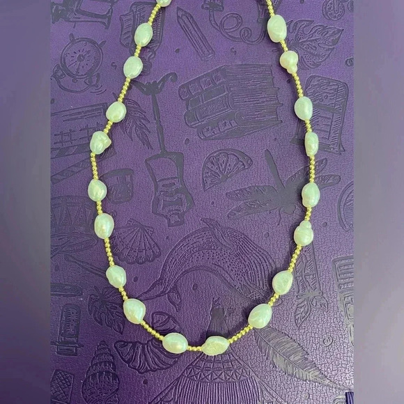 Freshwater Pearl and Gold Tone Mini Bead Station Necklace NEW - Picture 1 of 2